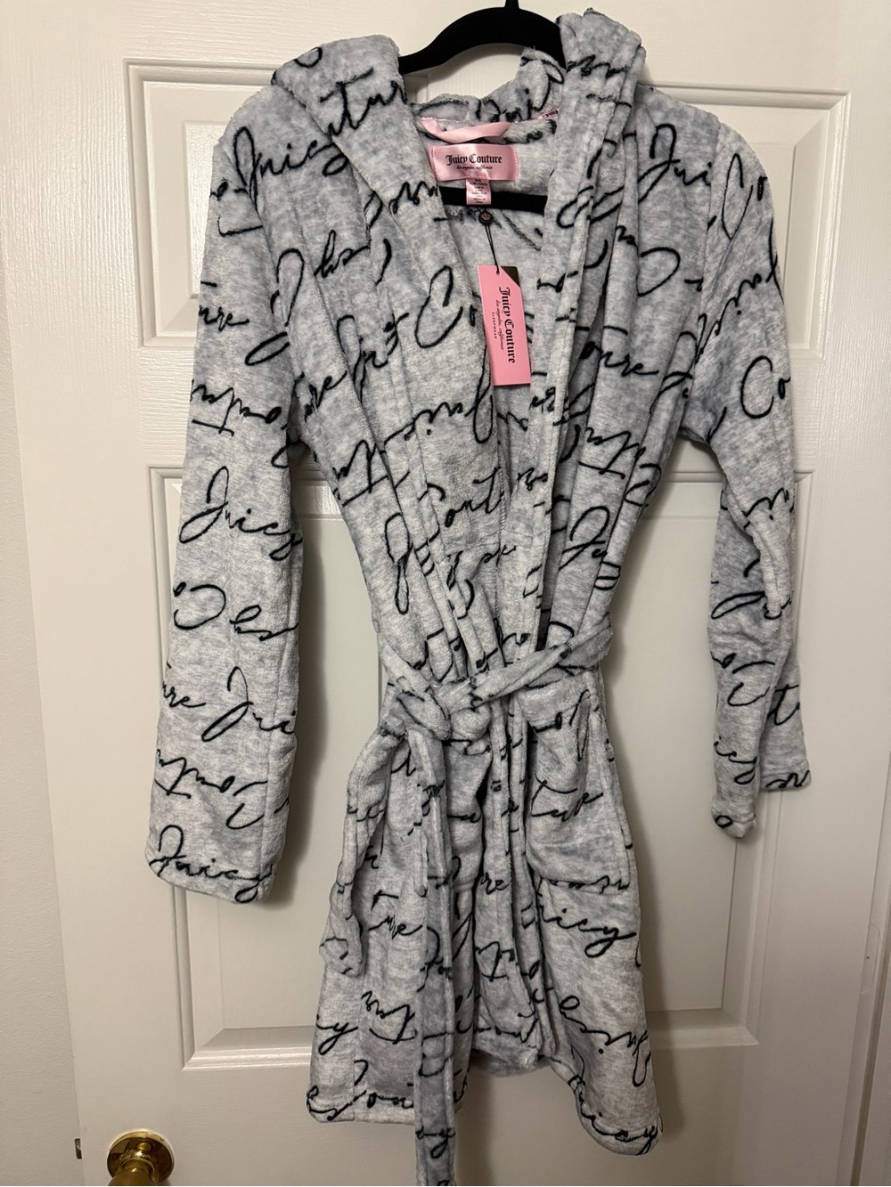 Juicy Couture Women’s Gray Plush Signature Logo Hooded Robe Size S/M NWT